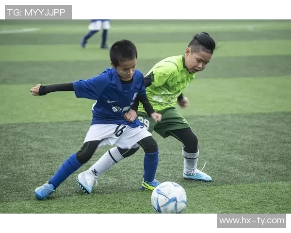 足球明星的孩子们在白人家庭中成长的独特经历与挑战